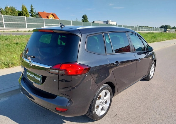 Opel Zafira cena 36800 przebieg: 244000, rok produkcji 2015 z Lubaczów małe 781